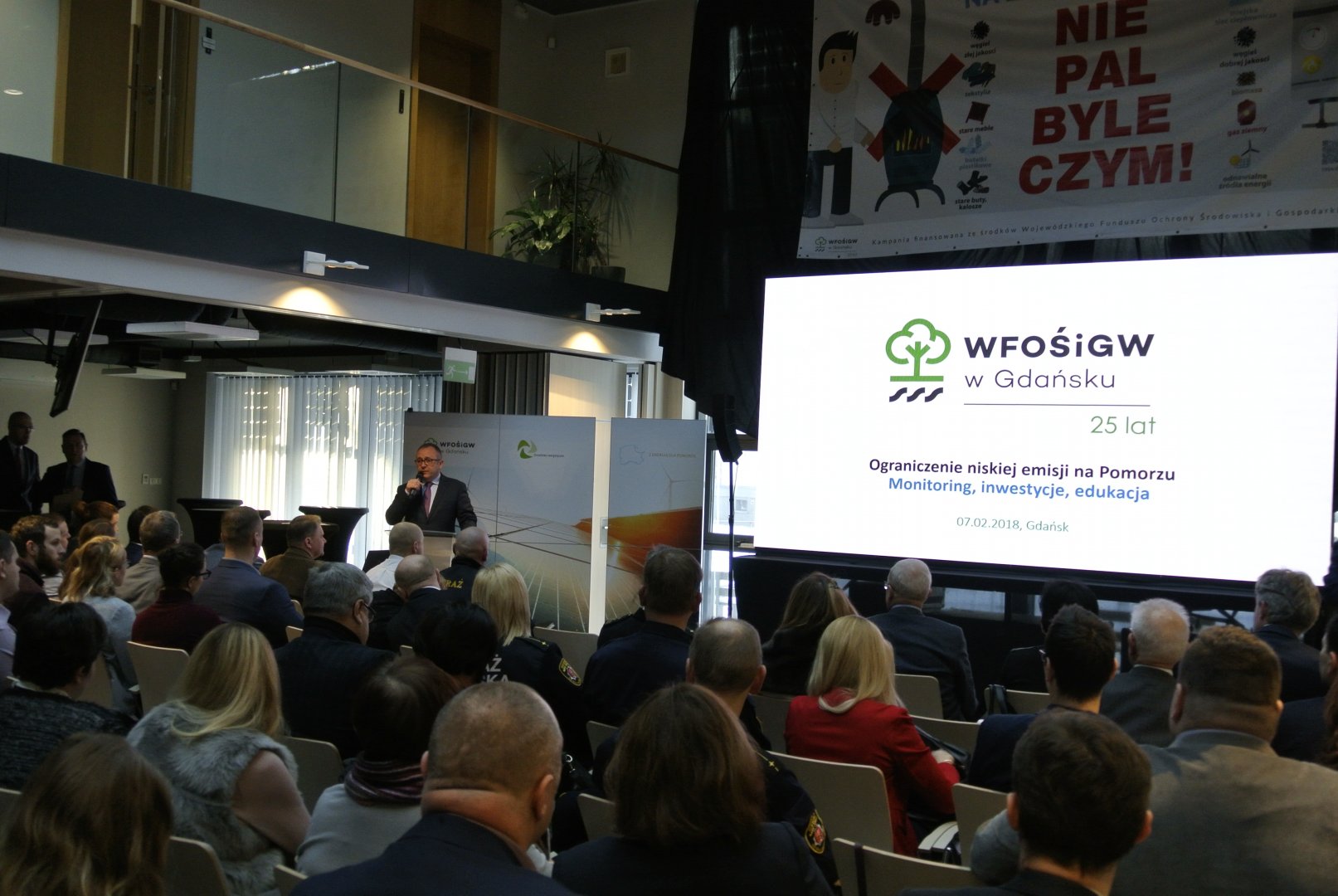 Maciej Kazienko – prezes Wojewódzkiego Funduszu Ochrony Środowiska i Gospodarki Wodnej w Gdańsku wita uczestników konferencji