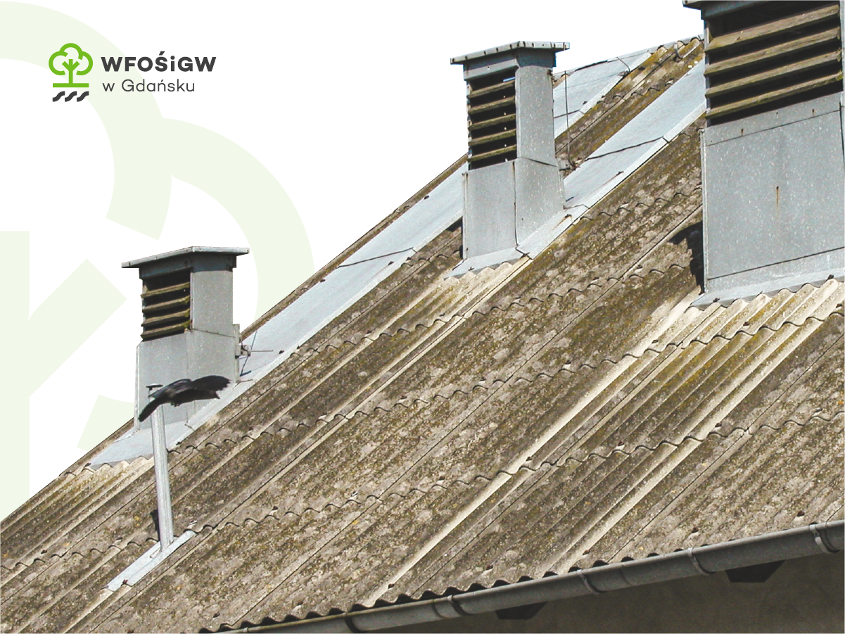 Dach domu pokryty azbestem zdj. archiwum WFOŚiGW w Gdańsku